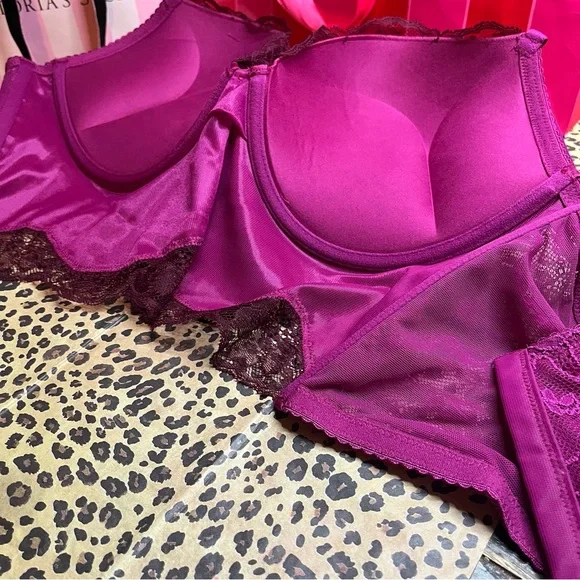 ¡NEW! BOMBSHELL CORSET BRA